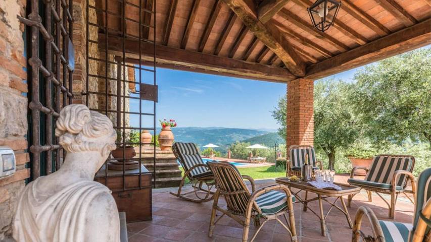 Villa per 10 persone con terrazza in Monsummano Terme, Provincia di Pistoia