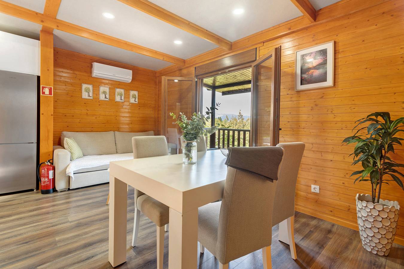 Bungalow 'T2' com Vista de Montanha, Wi-Fi e Ar Condicionado in Tabuaças, Distrito de Braga