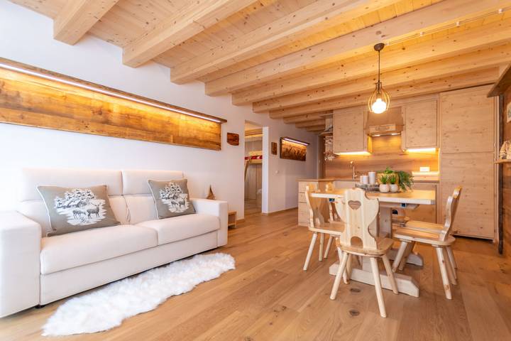 Appartamento per 6 persone, con Balcone e Giardino a Alleghe