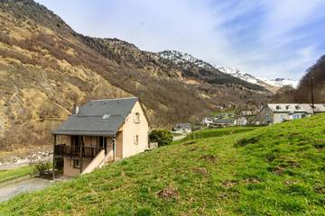 Gîte pour 6 personnes, avec jardin à Barèges