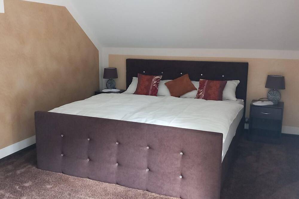 Geheel appartement, Apartment Rosley - apartment/apartment, shower, Wc, 2 bedrooms in Lissendorf, Vulkaan-Eifel