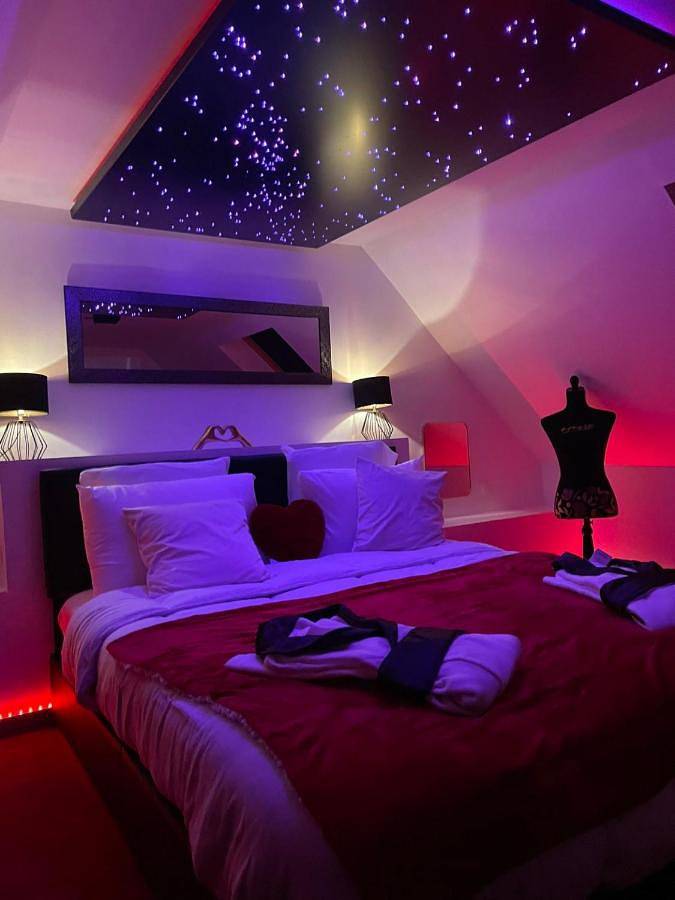 Location de vacances pour 2 personnes, avec jardin à Kermaria-Sulard - 2