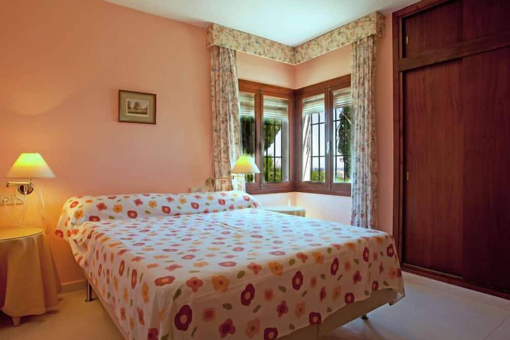Villa Tulipán in Rincón de la Victoria, Cordillera Penibética