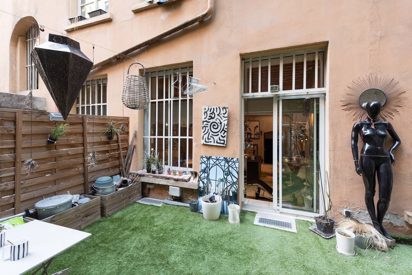 Appartement entier, Art & Soie - Appt d’exception avec terrasse – Croix-Rousse in Lyon, Lyon et ses environs