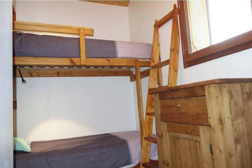 Le Haut Balcon, a sunny high-altitude chalet facing a breathtaking panorama in Valezan, La Plagne-Tarentaise