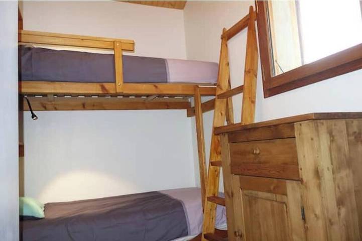 Le Haut Balcon, a sunny high-altitude chalet facing a breathtaking panorama in Valezan, La Plagne-Tarentaise