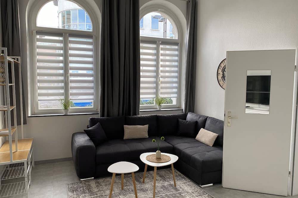 Appartement entier, Vacation Rental / Apartment for Workers in Solingen City, Across from Clemensgalerien in Solingen, Bergisches Land