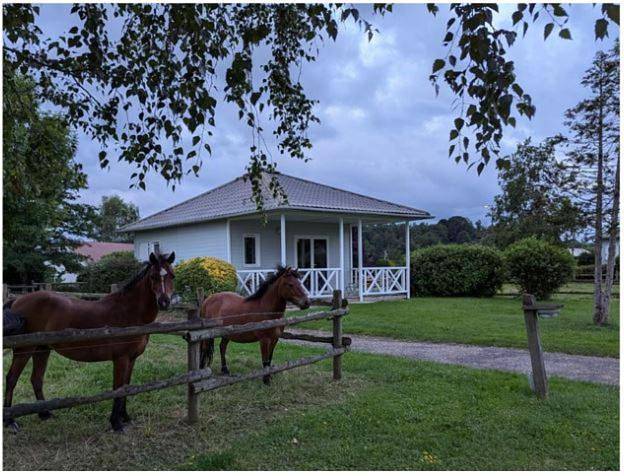 Gîte pour 4 personnes, avec vue sur le lac ainsi que jardin et vue à Traves (homonymie) - 4