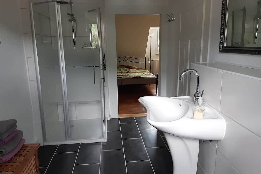 Ganze Wohnung, Gemütliche Ferienwohnung am Felsenwanderweg in Rodalben, Landkreis Südwestpfalz