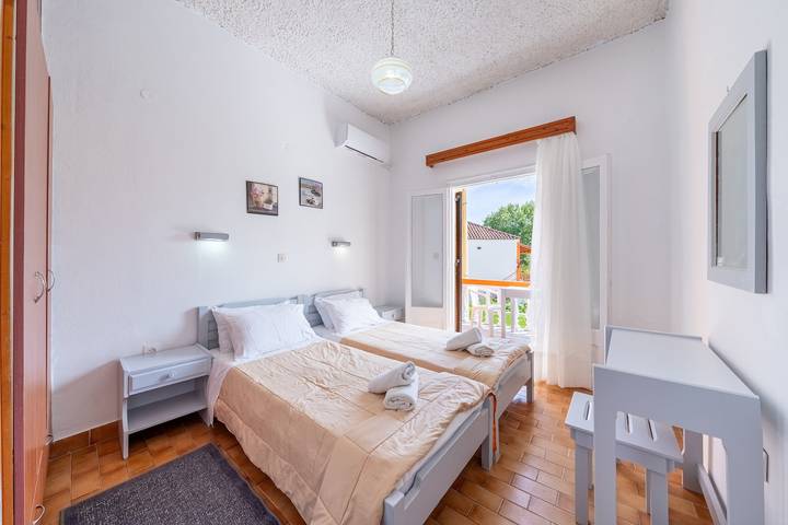 Hel studio-lejlighed, Studio Apartment 'Maltas 6' with Shared Terrace, Wi-Fi and Air Conditioning in Korfu