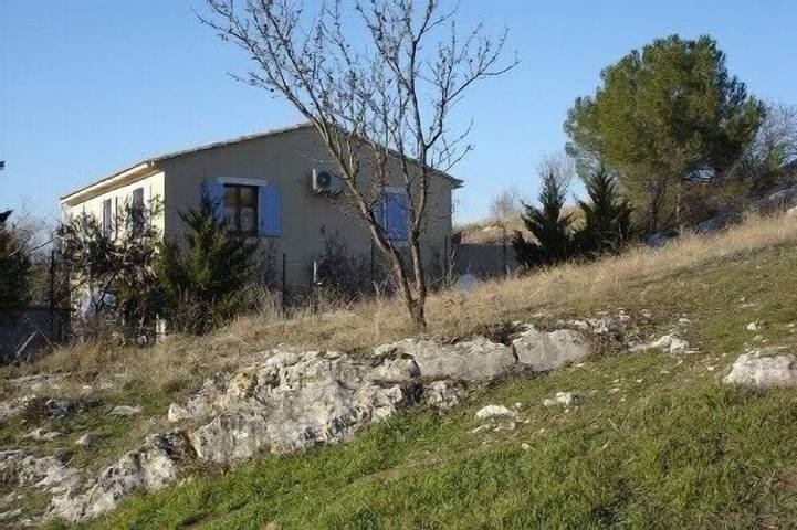 Location de vacances pour 4 personnes, avec jardin à Alleins - 4