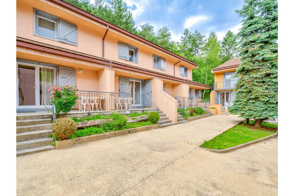 Appartement entier, Appartement de vacances pour 4 personnes avec balcon in Guillaumes, Région de Nice