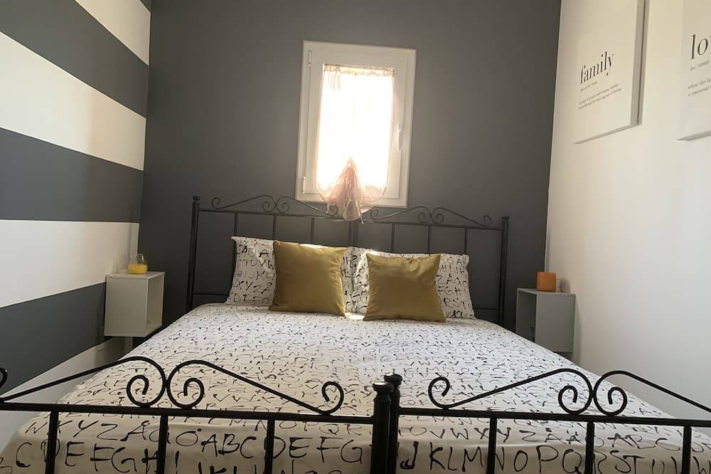 Appartamento intero, Attico nella piazza pricipale del paese. Vicino al mare alle terme allo shopping in Margherita di Savoia, Barletta-Andria-Trani