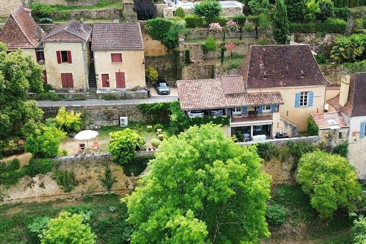 Maison de vacances pour 2 personnes, avec balcon et jardin, animaux acceptés à Limeuil