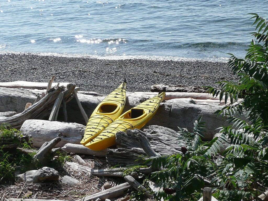 Gibsons Oceanfront-Designer Luxus 3 Br Home-Strand, Whirlpool, zu Fuß in die Stadt in Sunshine Coast Regional District