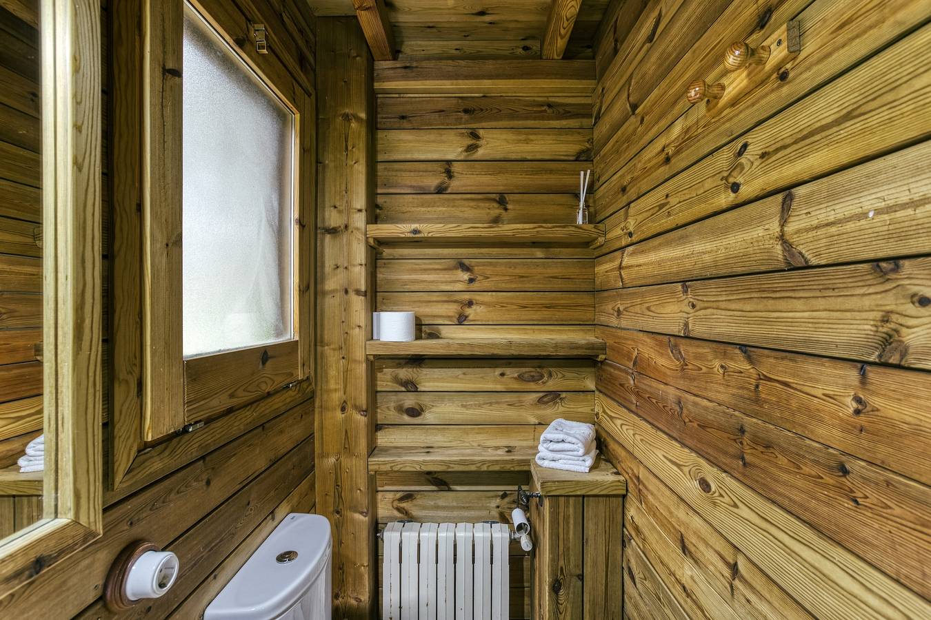 Zimmer 'Rosa Dels Vents' mit Gemeinschaftspool, Wi-Fi und Klimaanlage in Vilamarí, Cornellà del Terri
