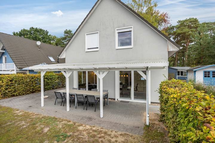 Vakantiehuis voor 8 personen, met Tuin en Sauna in Müritz