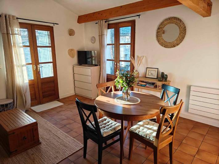 Location de vacances pour 2 personnes, avec terrasse et jardin, animaux acceptés à Saint-Alban-Auriolles - 4