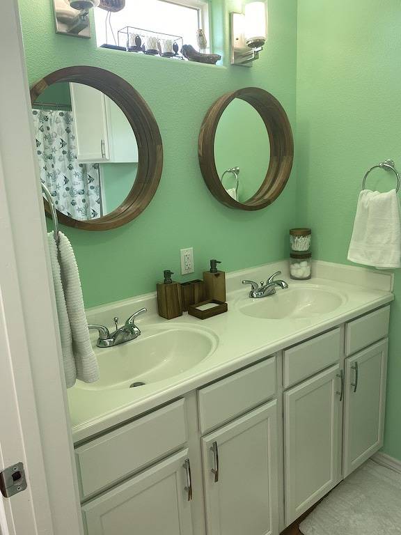 Beautiful Family Friendly House within walking distance to beach in Brazoria County