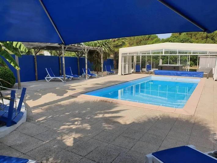Location de vacances pour 8 personnes, avec piscine ainsi que jardin et terrasse, animaux acceptés à Meursac - 2