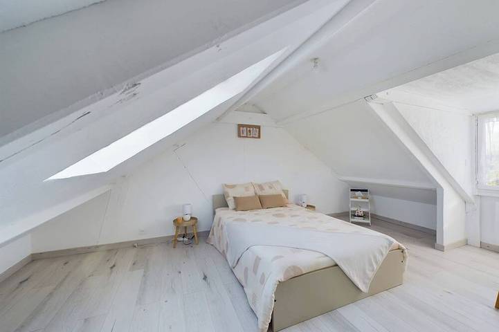 Villa spacieuse - Fünf Schlafzimmer Villa, Schläft 12 in Thoury-Férottes, Seine-et-Marne