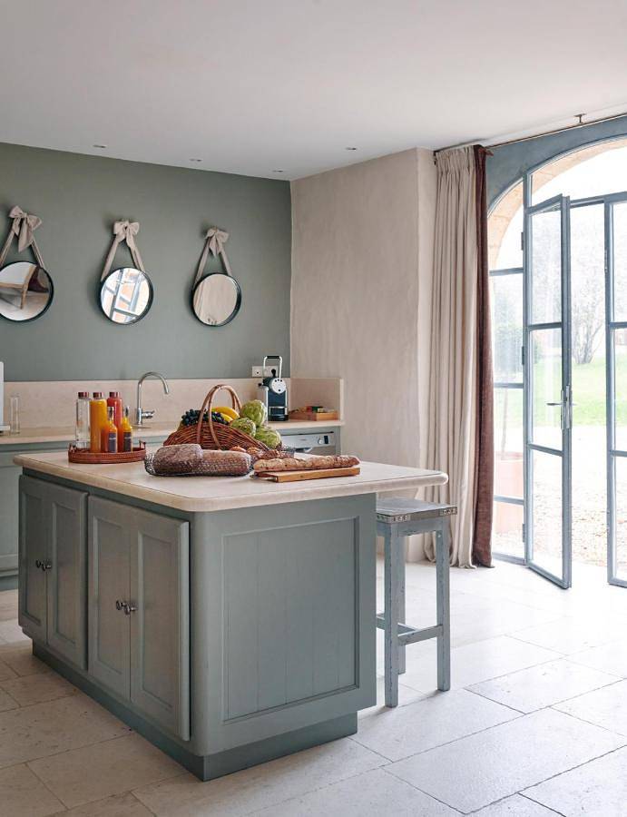 Location de vacances pour 9 personnes, avec jardin ainsi que vue et piscine à Vieux-Mareuil - 2