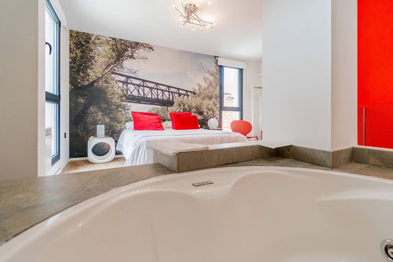 Landelijk Huis 'Los Puentes': Bubbelbad, Tuin & Barbecue nabij Bardenas Reales, foto 12