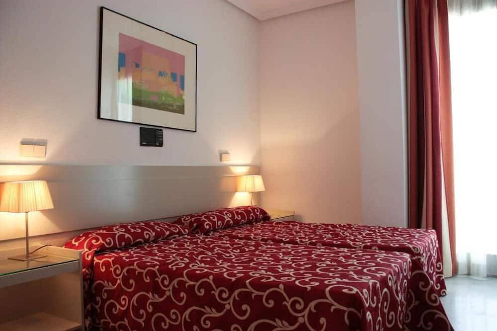 Apartamento 3 pax / Doble sofá cama in Mairena del Aljarafe, Provincia de Sevilla