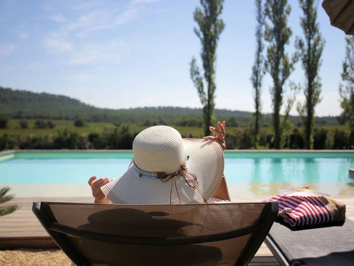 Gîte pour 2 personnes, avec terrasse et piscine à Carnas - 2