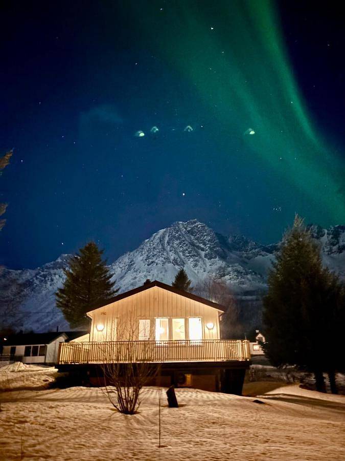 Location de vacances pour 4 personnes, avec jardin et vue dans Berg (Norvège)