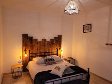 Chambre d’hôte pour 2 personnes, avec vue et jardin à Lasséran