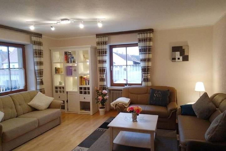 Bauernhof für 12 Personen, mit Kinderpool und Balkon sowie Garten