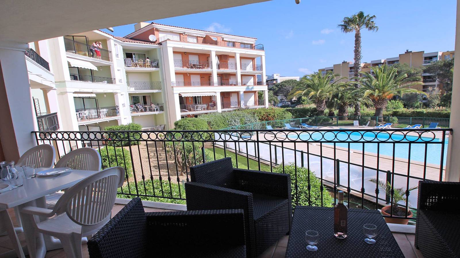 Geheel vakantieappartement, Apartment for 4/6 people - Swimming pool - Air conditioning - Wifi - Sainte Maxime - Rated 3* in Sainte-Maxime, Draguignan en omgeving