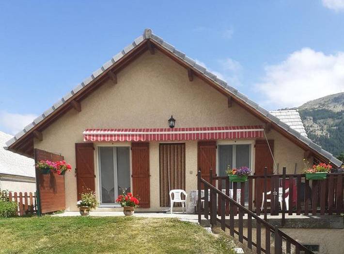 Gîte pour 4 personnes, avec terrasse et jardin - 1