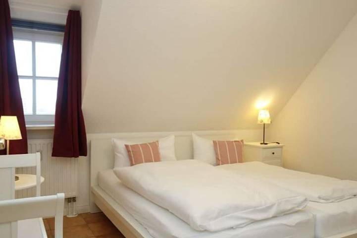 Ferienwohnung für 4 Personen, mit Garten, mit Haustier in Alkersum - 2