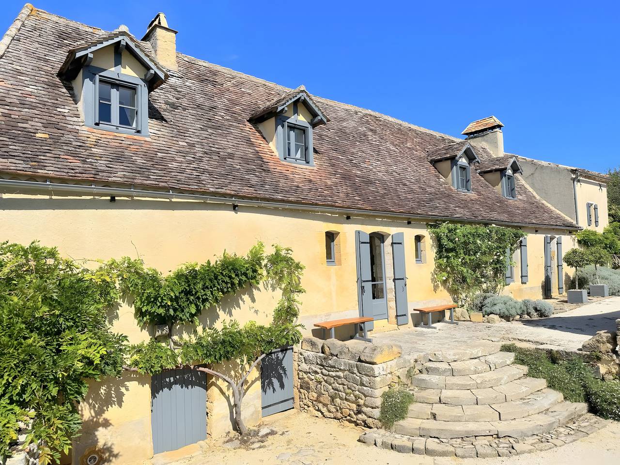 Maison de Vacances 'Le Mas' avec Piscine Privée, Terrasse Privée et Wi-Fi in Sainte-Croix (France), Périgord Pourpre