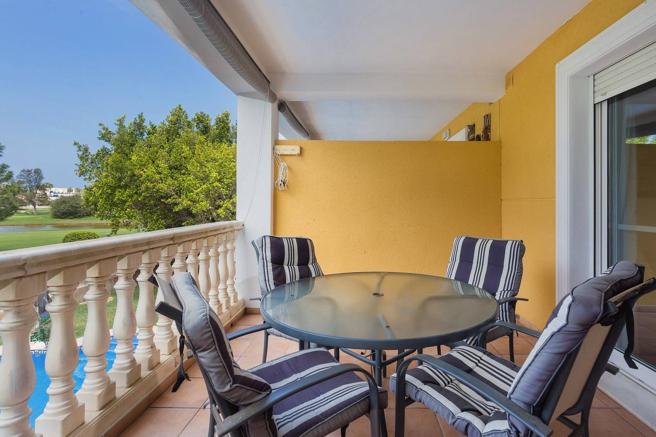 Casa Vacacional 'Adosado Oliva Nova' con Piscina Compartida, Terraza y Wi-Fi in Oliva, Costa Blanca