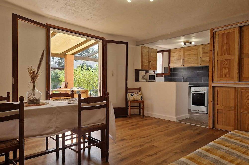 Semi-detached house T3, sleeps 4 to 6, sea view. in Poggio-Mezzana, Corte e dintorni