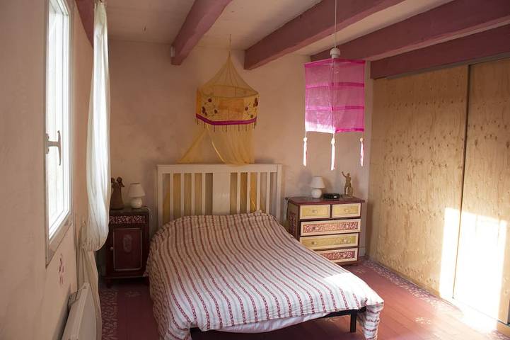 Gîte pour 10 personnes, avec terrasse et jardin, animaux acceptés à Marcilhac-sur-Célé - 4