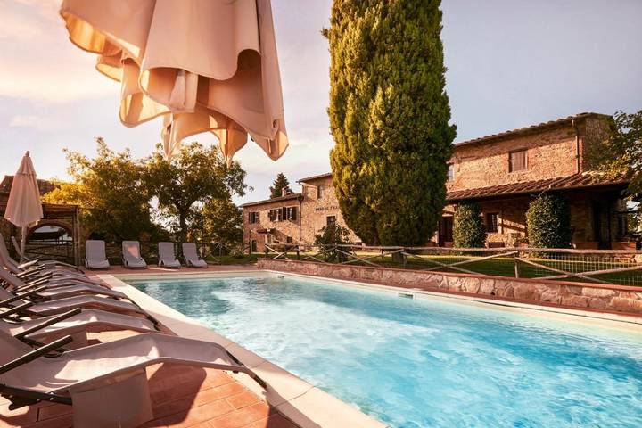 Villa per 4 persone, con Terrazza e Giardino nonché Piscina e Panorama a Montelupo Fiorentino