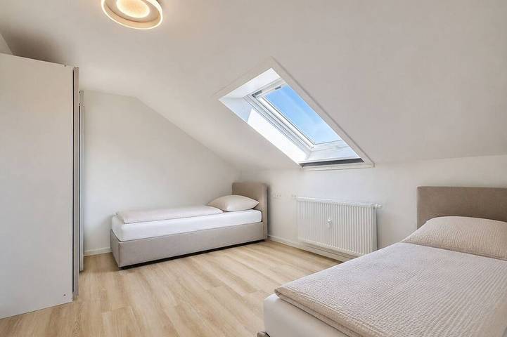 Ganze Wohnung, Exklusives Design-Ambiente mit Weitblick und Natur in Dagersheim, Böblingen