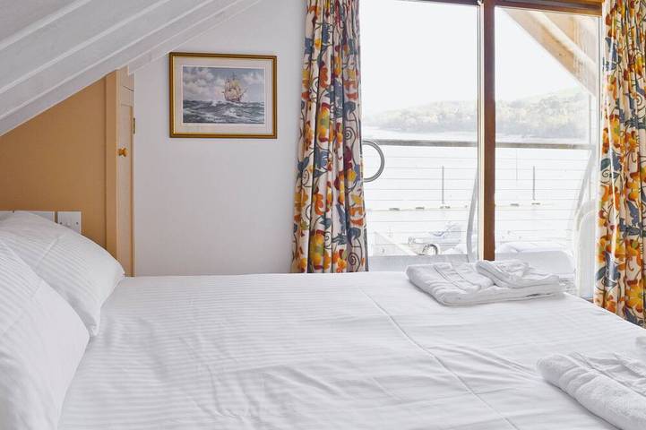 2 chambres à coucher à Fore St in Salcombe, South Devon