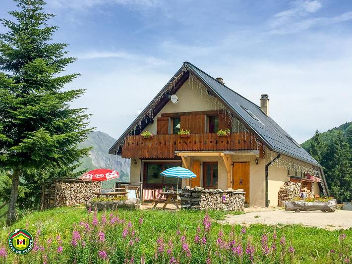 Gîte pour 4 personnes, avec terrasse, animaux acceptés à Ornon