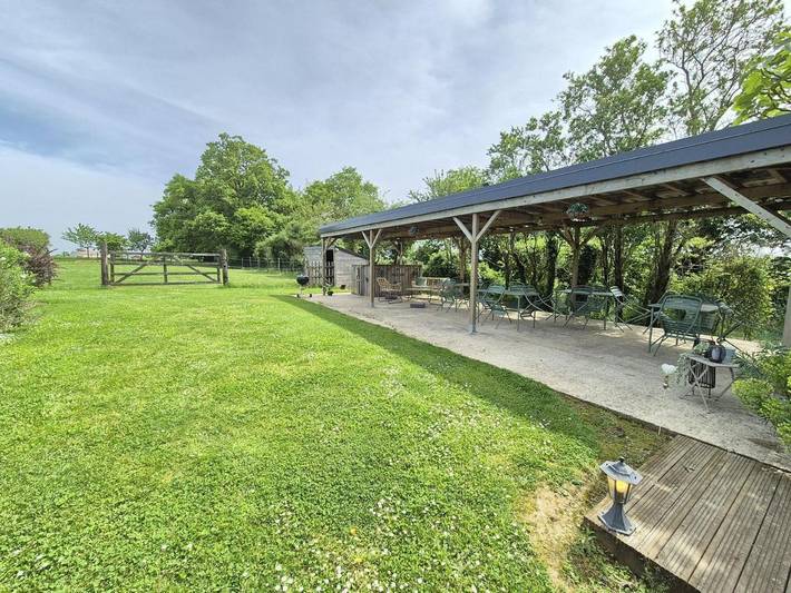 Gîte pour 10 personnes, avec terrasse ainsi que jardin et piscine à Saint-Fulgent - 3