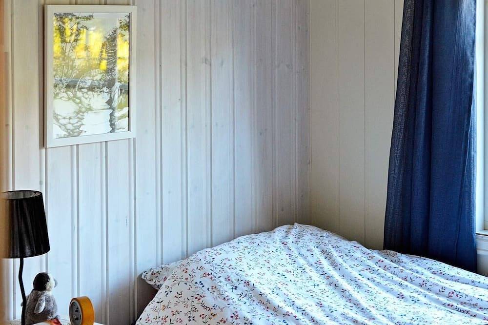 5 person holiday home in Laupstad in Válafierda