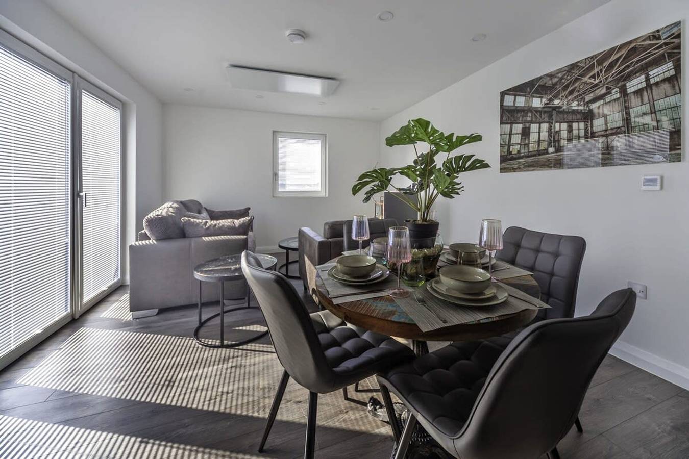 Entire apartment, Stylish and Bright 2 Bed Apartment in Ashford in Ashford, Ashford region