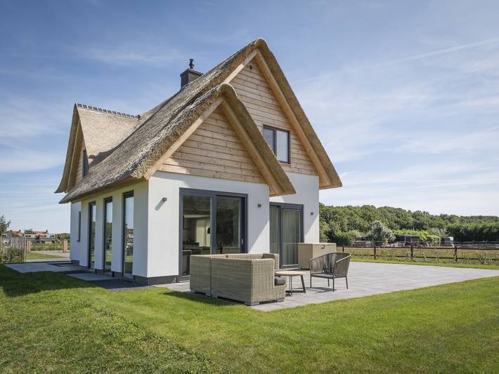 Villa voor 10 personen, with Whirlpool and Terras as well as Tuin and Sauna in 