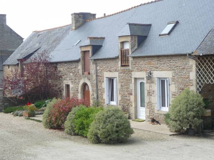 Gîte pour 6 personnes, avec jardin et terrasse à Bourseul
