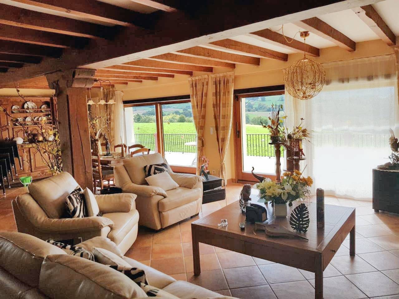 Gemütliches Haus mit Jacuzzi in Zugarramurdi in Baztan, Pyrenäen-Atlantik