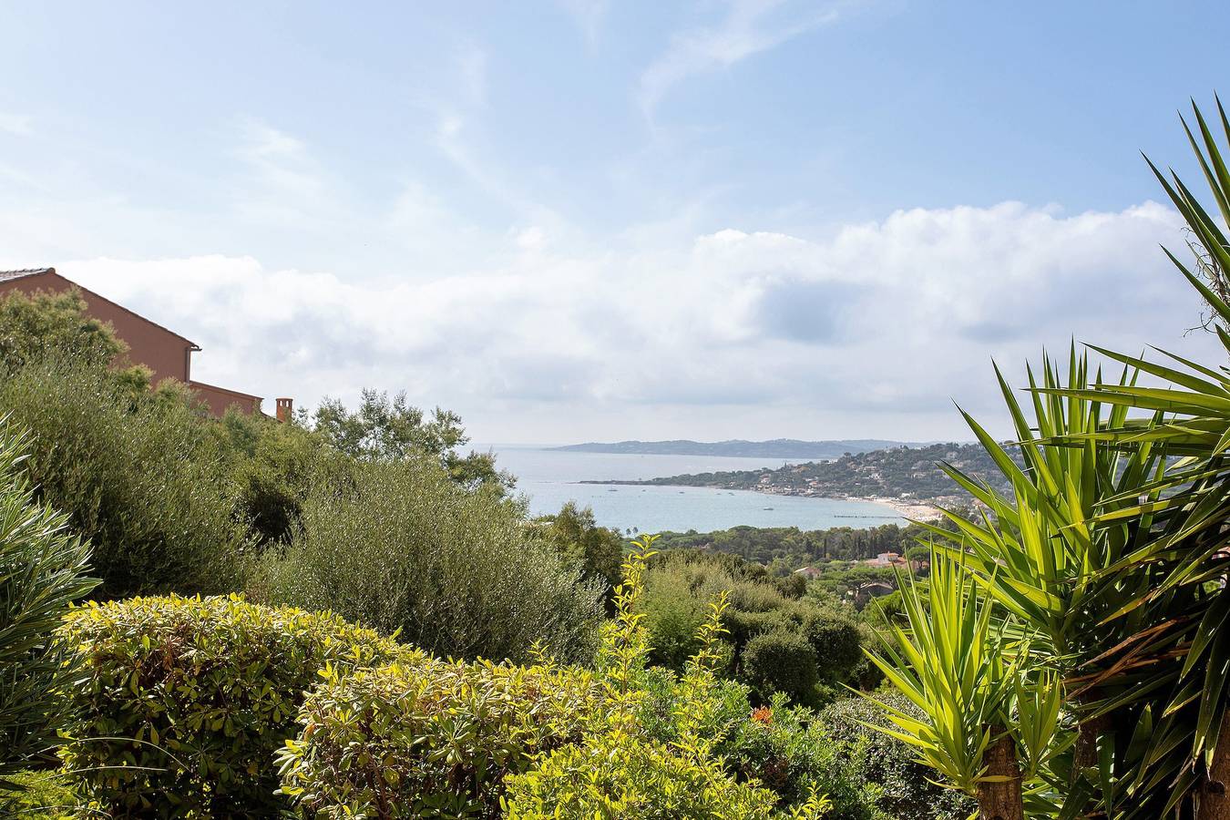 Appartamento intero, Appartamento '2 Pièces Sainte Maxime' con vista mare, piscina e Wi-Fi in La Nartelle, Sainte-Maxime